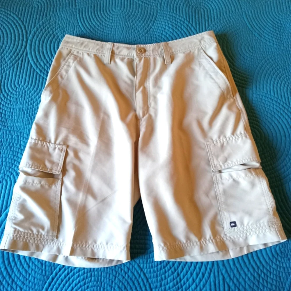 Quicksliver Cargo Shorts 32 Waist 10" Inseam - Picture 1 of 11